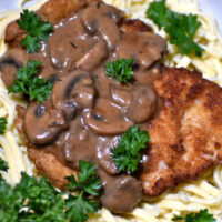 Jagerschnitzel。