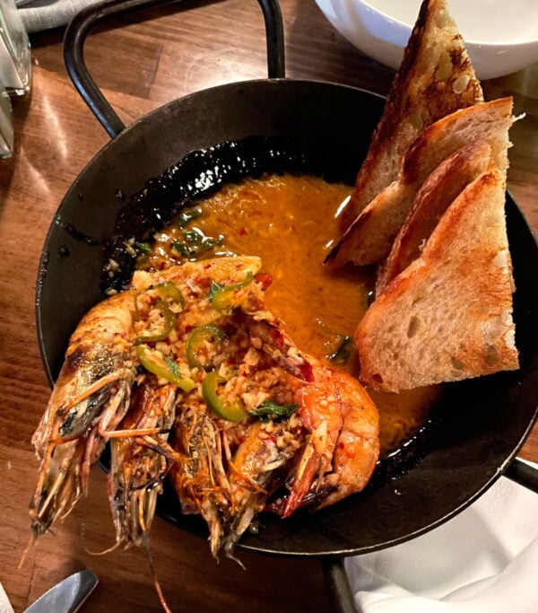 Gambas al ajillo。